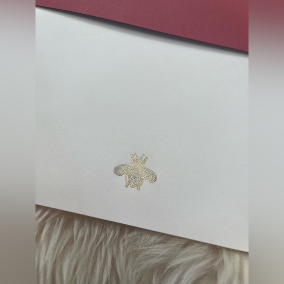 NIB 100% Auth Gucci 20ct Red and White Floral Stationery Set - Picture 7 of 10